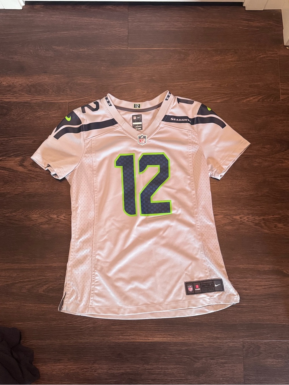 Nike Women's Seahawks Jersey Gray